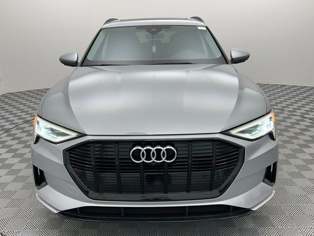 Used 2022 Audi e-tron Premium with VIN WA1AAAGE9NB026191 for sale in Des Plaines, IL