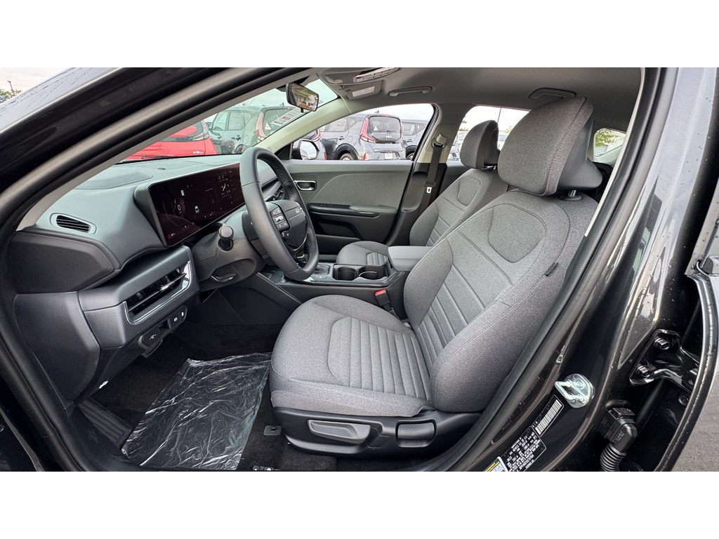 2025 Kia K4 EX photo 6
