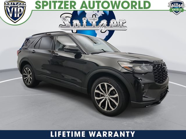2026 Ford Explorer ST-LINE's photo