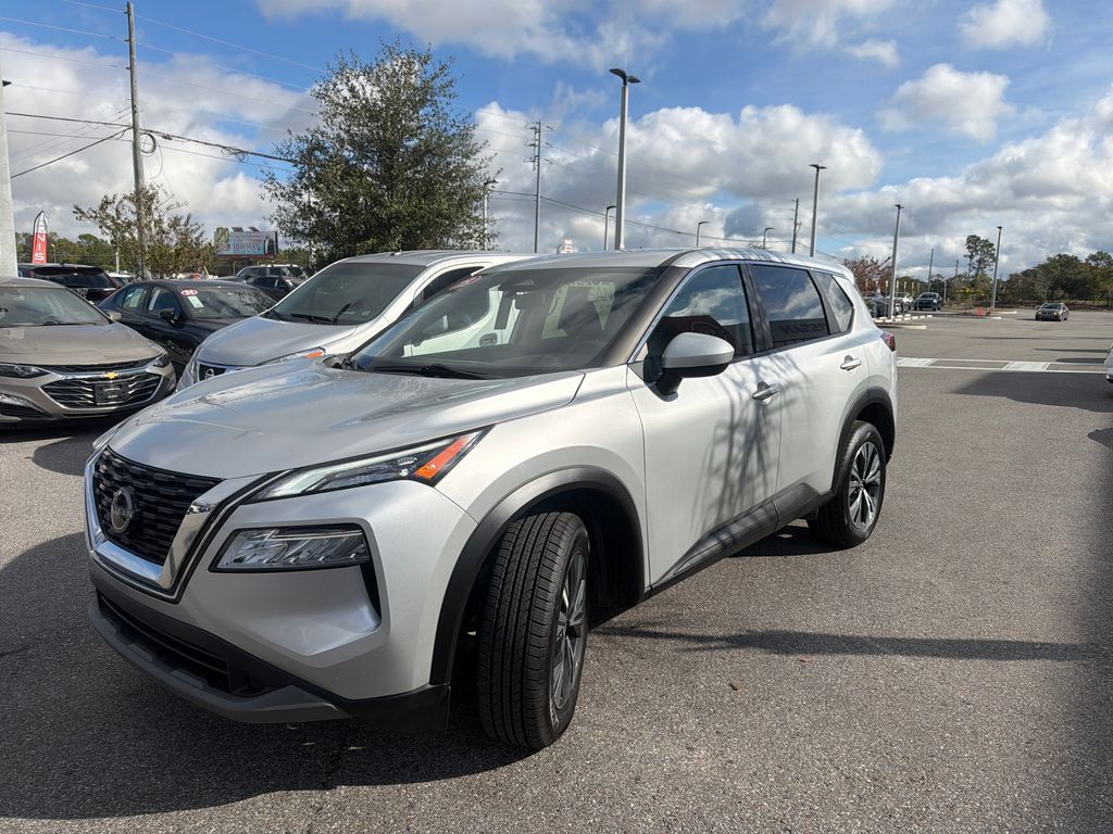 2023 Nissan Rogue SV photo 2