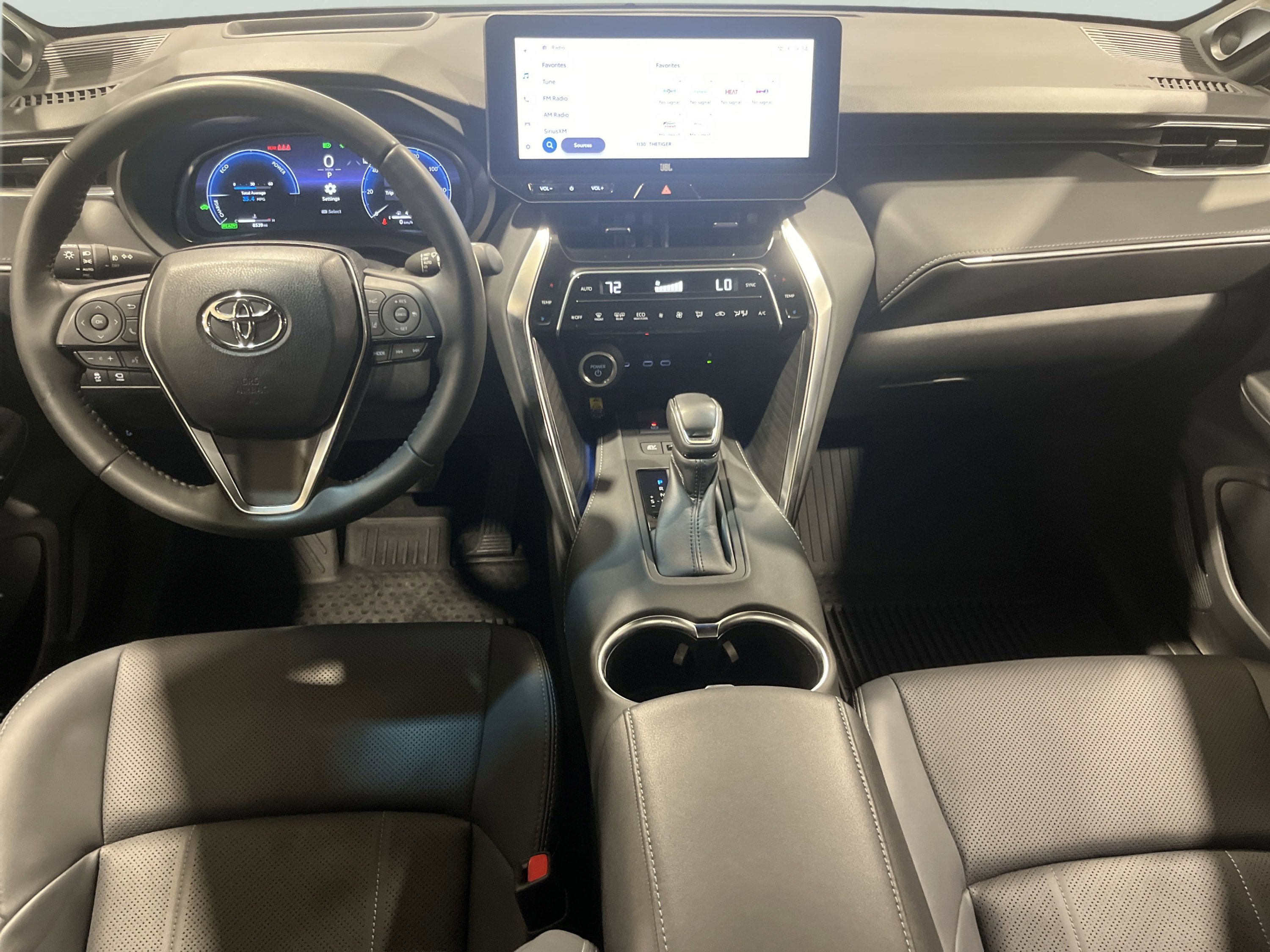 2024 Toyota Venza Limited photo 13