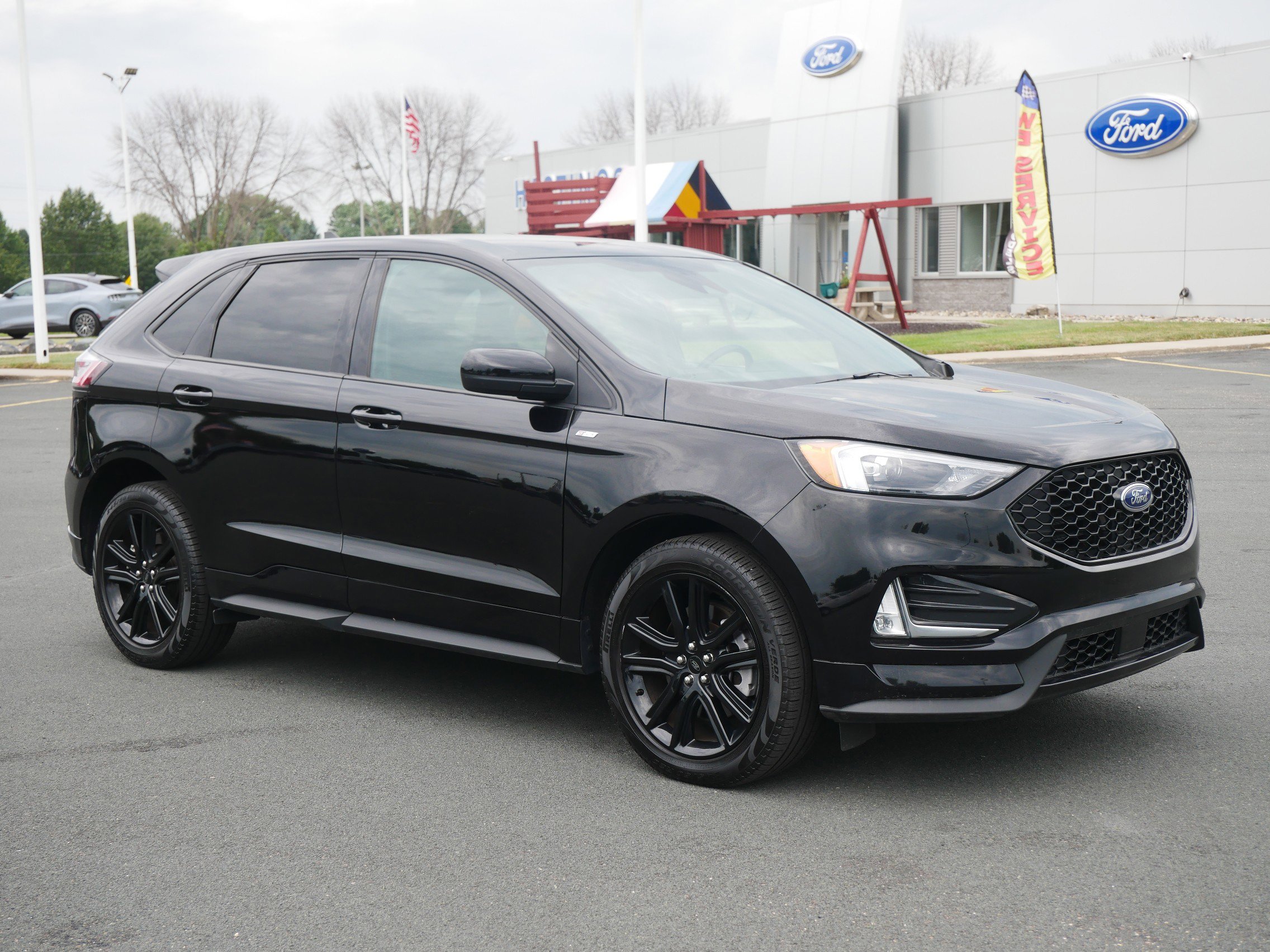 2024 Ford Edge ST-Line photo 4