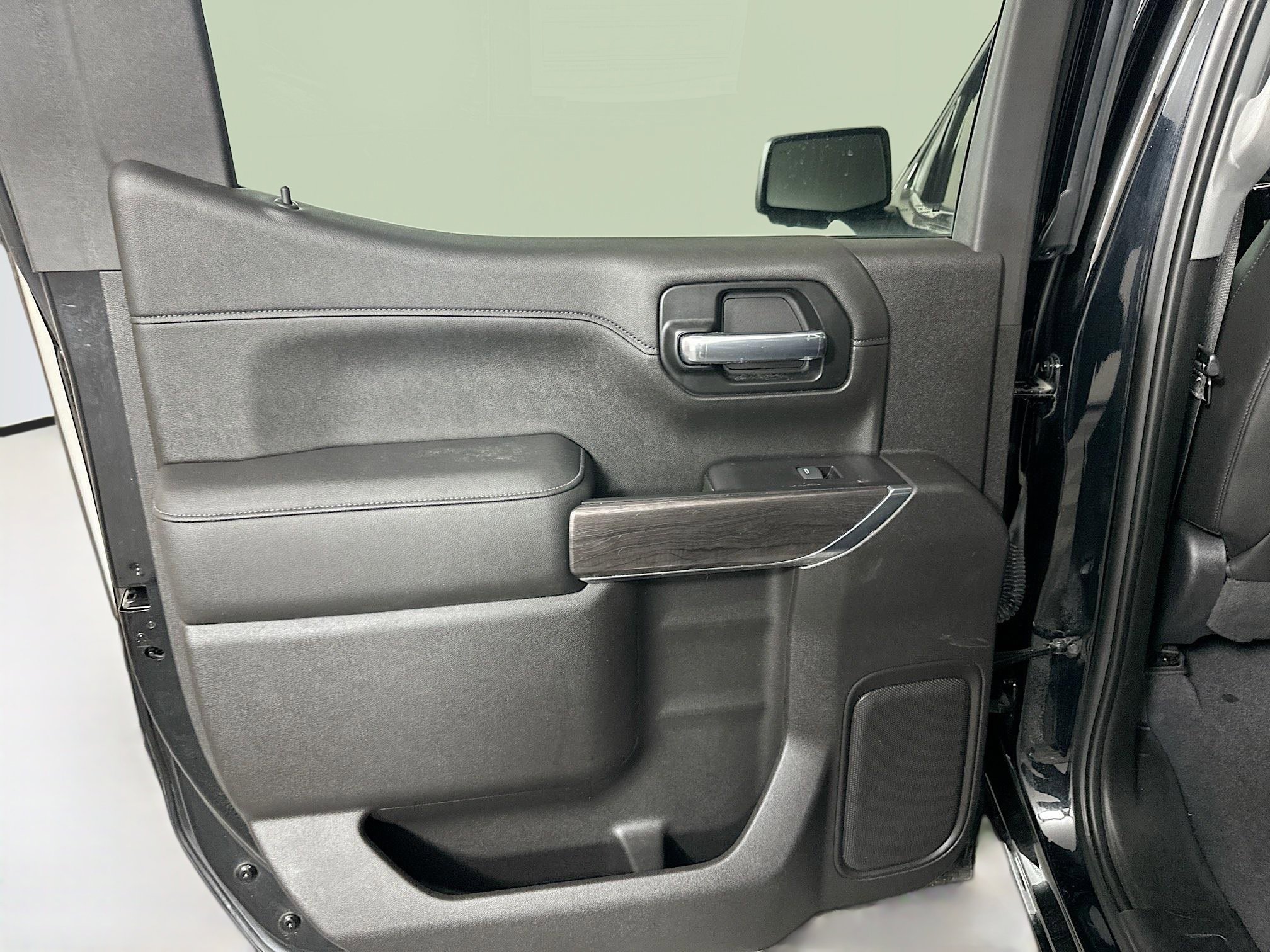 2019 Chevrolet Silverado 1500 LTZ photo 25