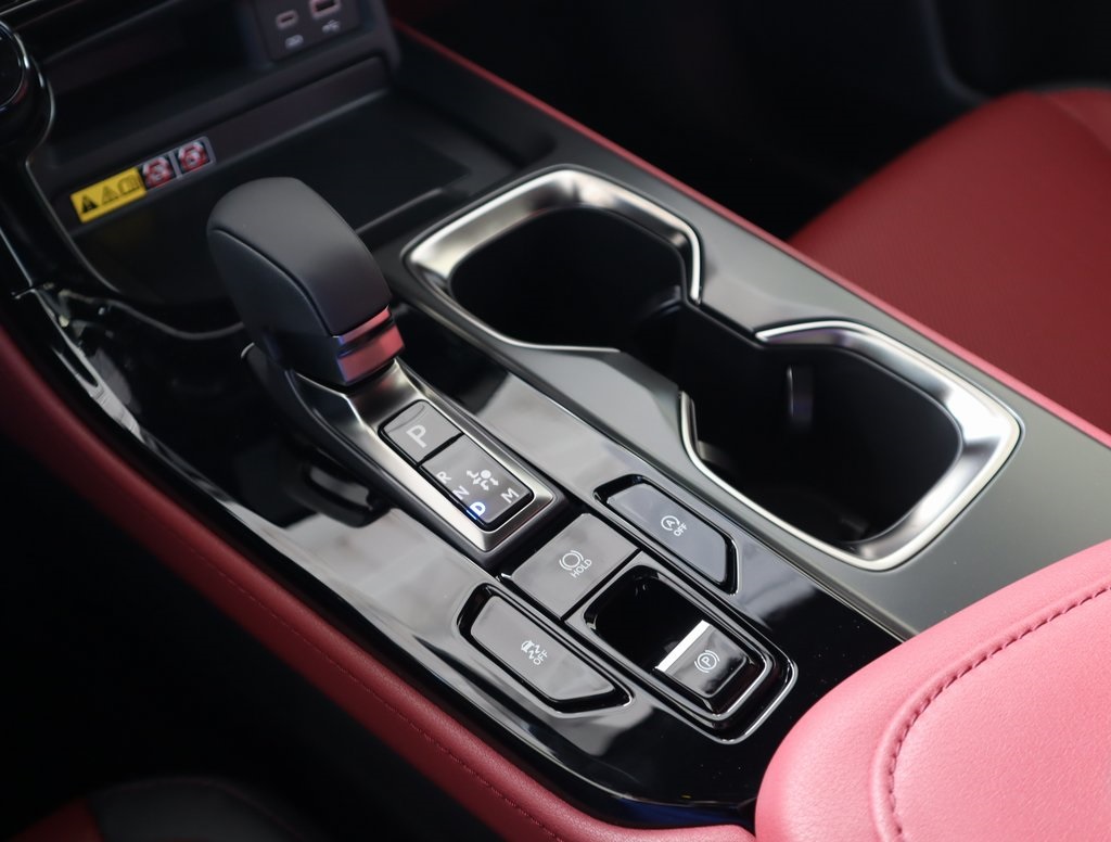 2025 Lexus NX 250 photo 31
