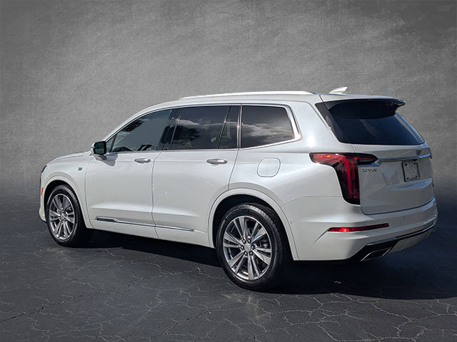 2023 Cadillac XT6 Premium Luxury photo 3
