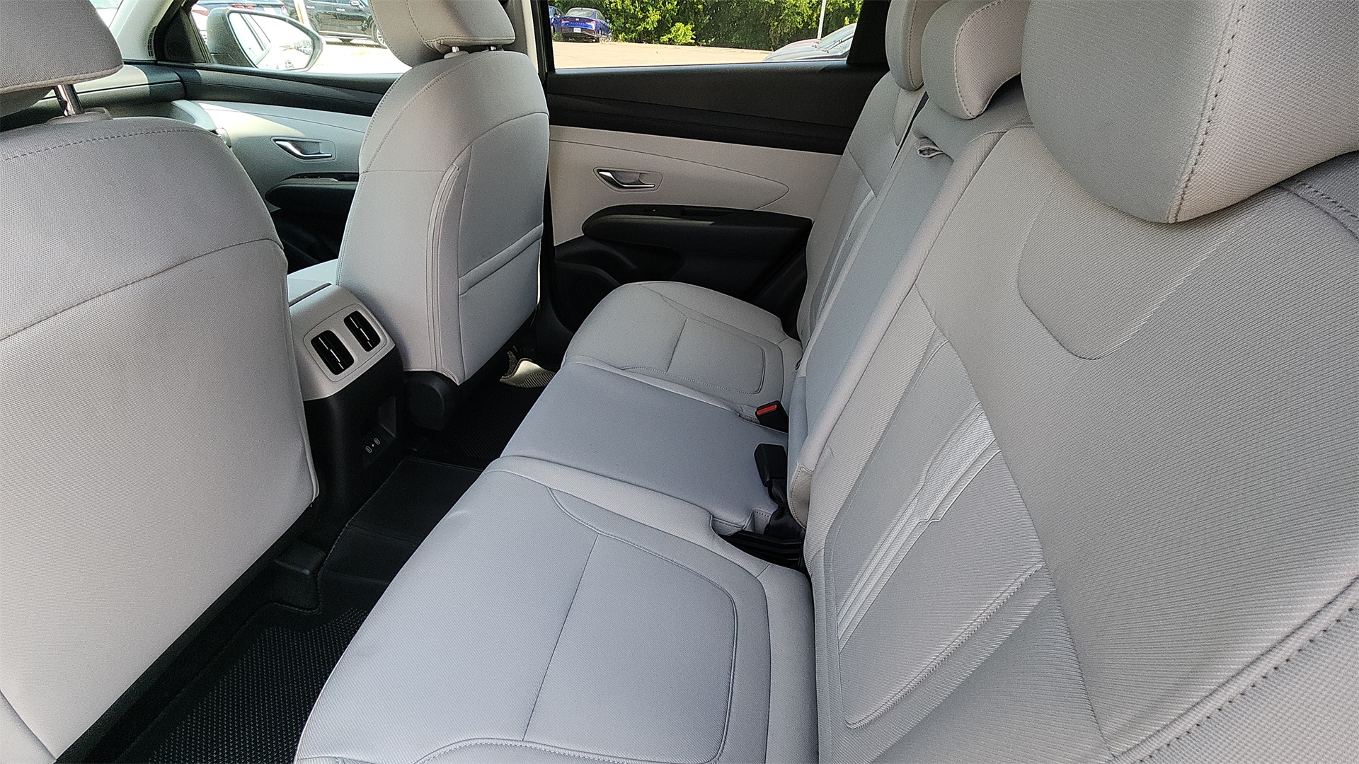 2026 Hyundai Tucson SEL photo 17