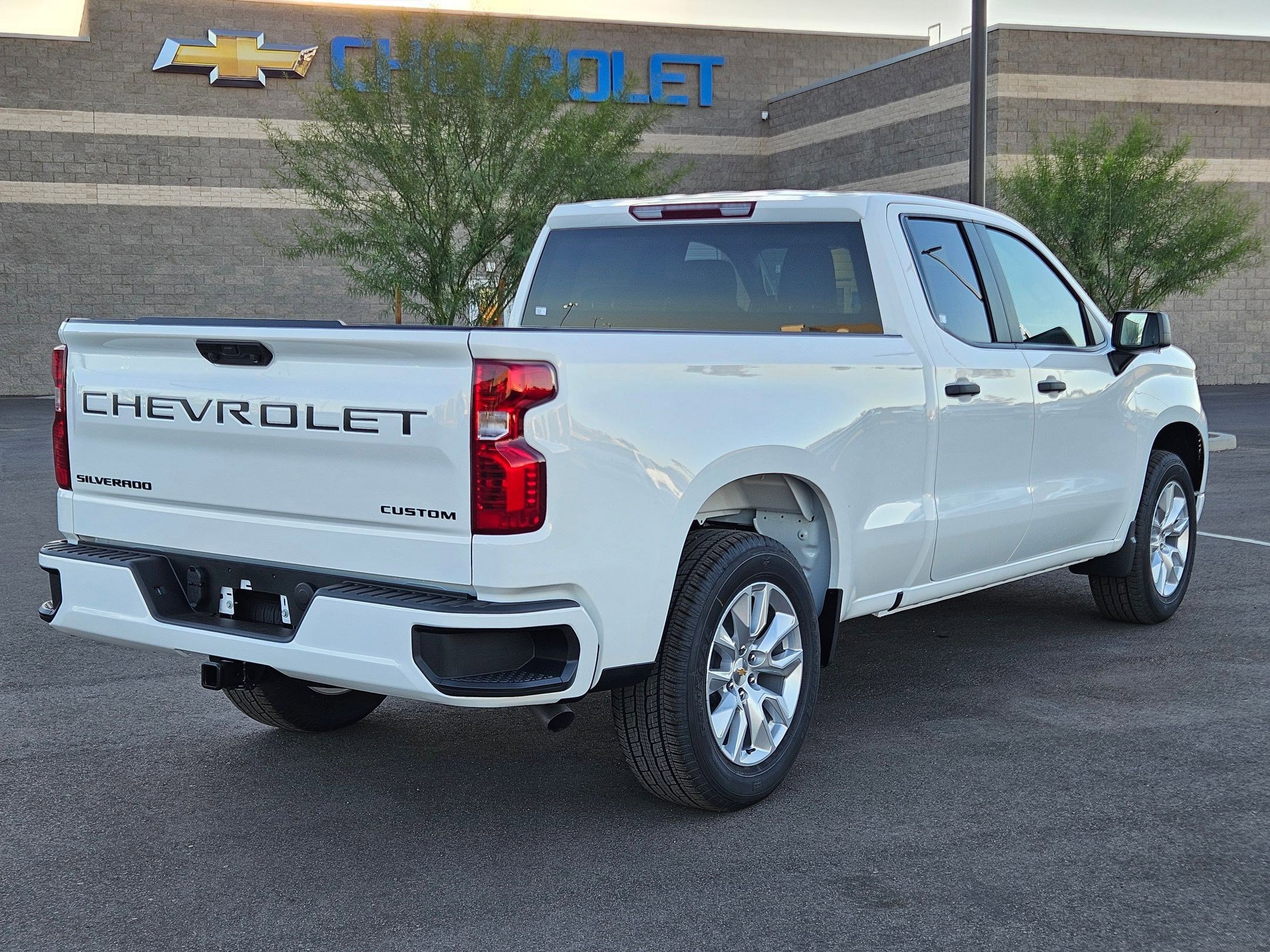 2026 Chevrolet Silverado 1500 Custom photo 5