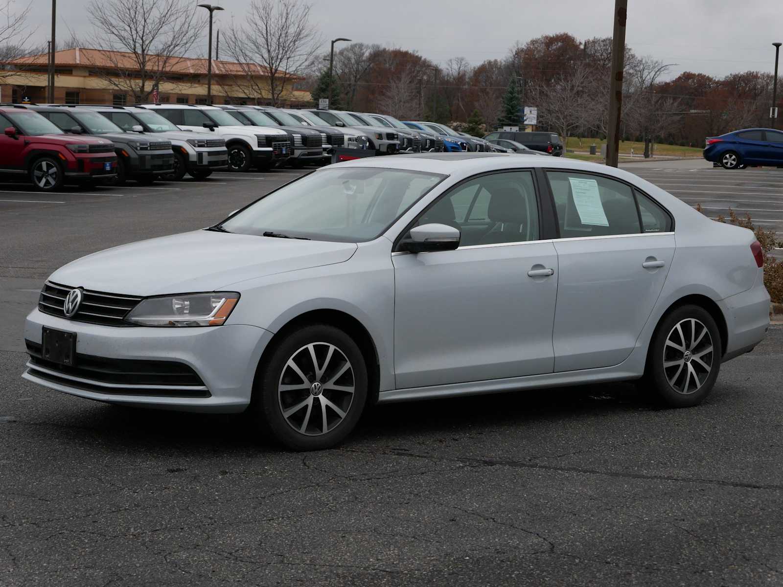 2017 Volkswagen Jetta 1.4T SE photo 2