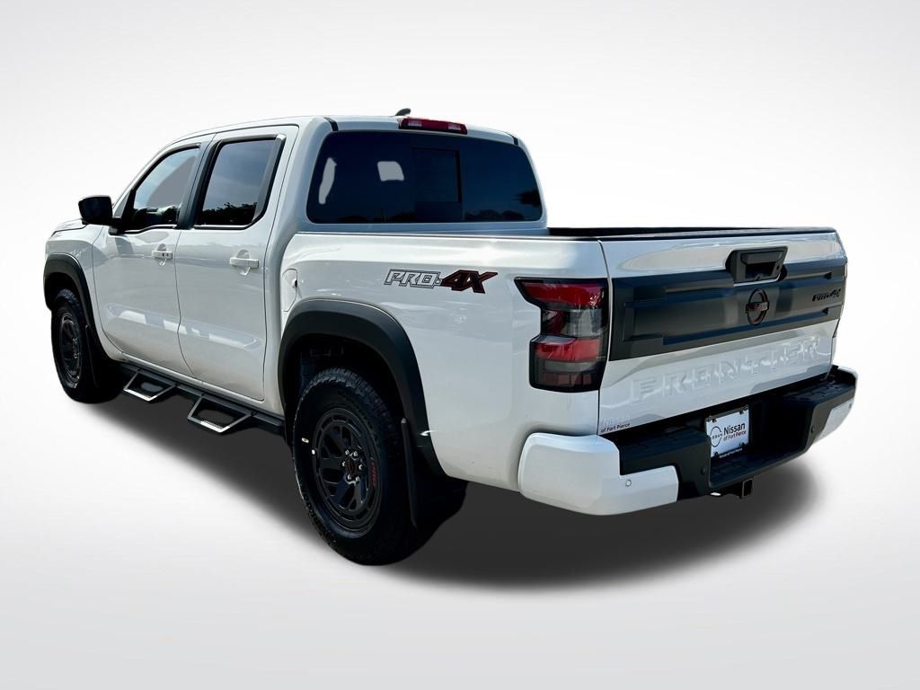 2025 Nissan Frontier PRO-4X photo 4