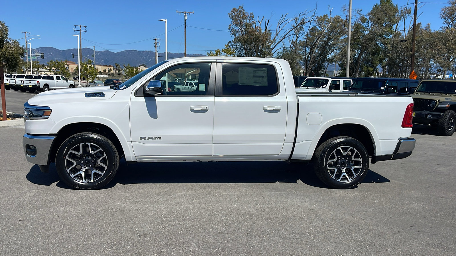 2025 Ram 1500 Laramie photo 2