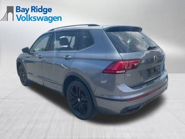 2022 Volkswagen Tiguan SE R-Line Black photo 4