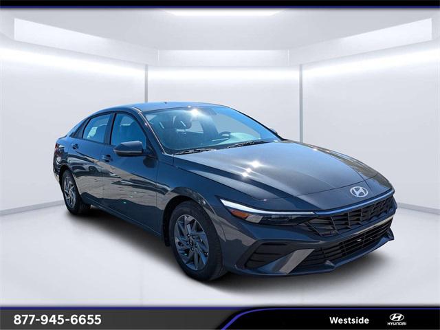 2026 Hyundai Elantra Blue's photo