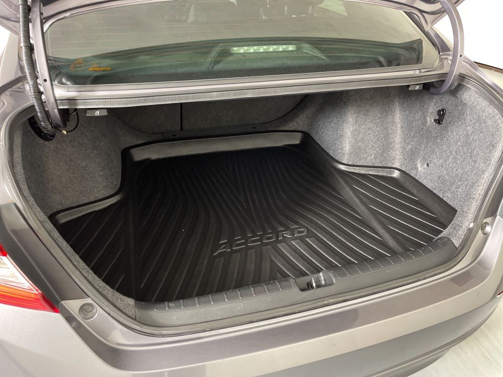 2018 Honda Accord EX-L photo 39