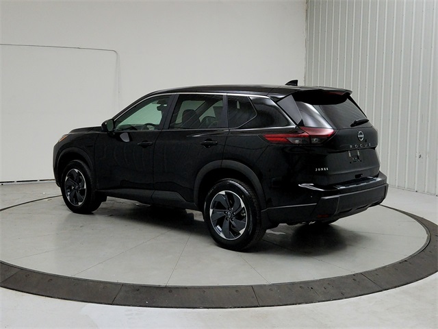2025 Nissan Rogue SV photo 4