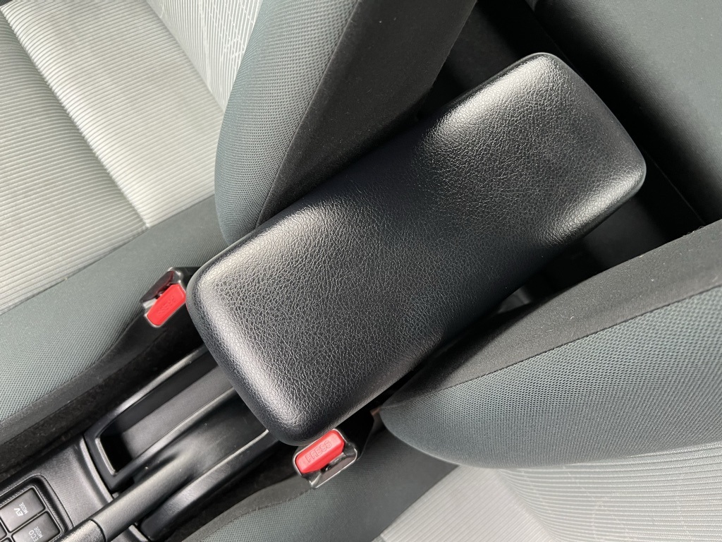 2015 Toyota Prius C Two photo 20