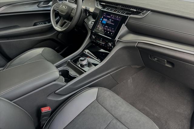 2025 Jeep Grand Cherokee Altitude X photo 14