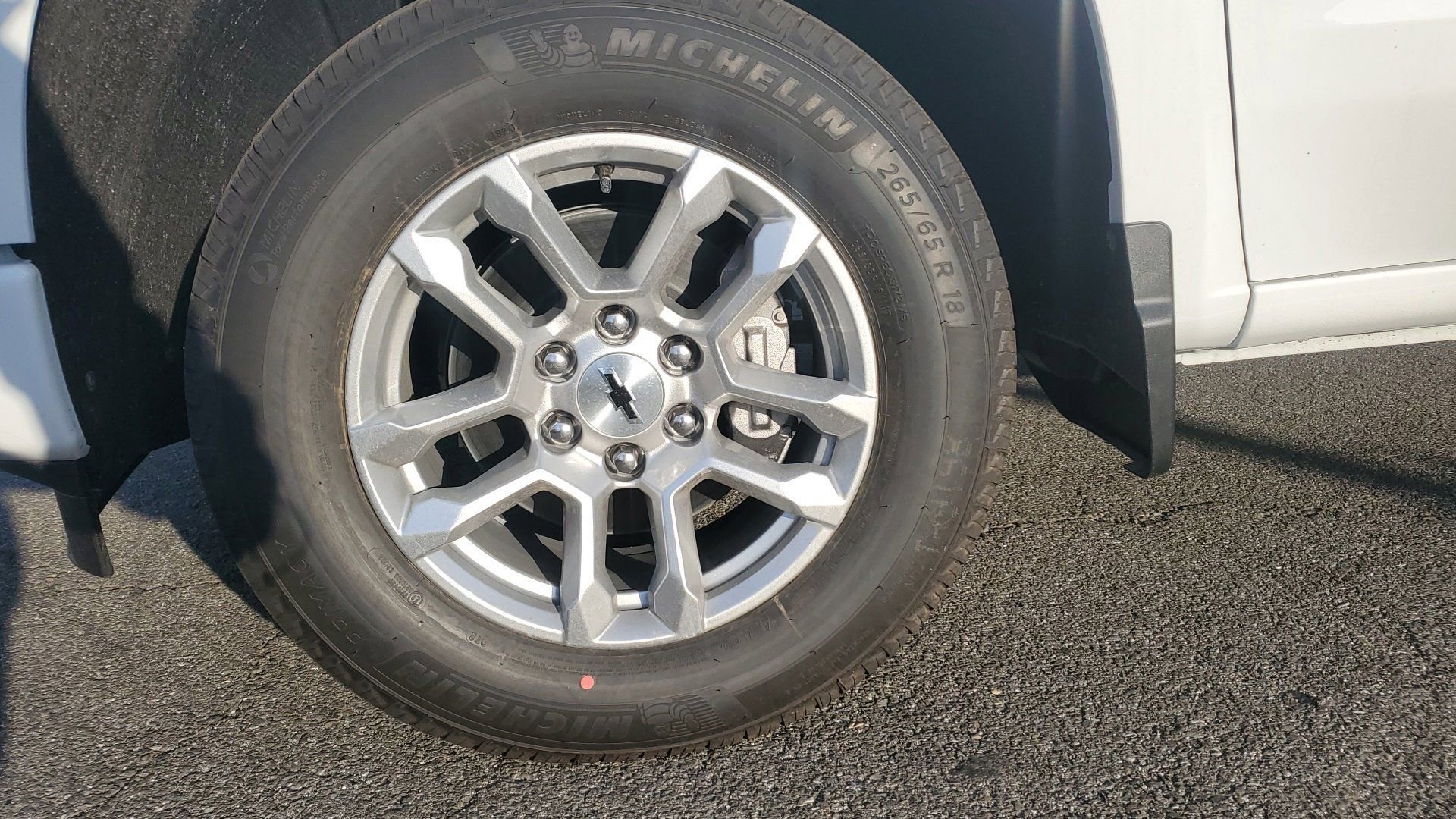 2025 Chevrolet Silverado 1500 RST photo 8