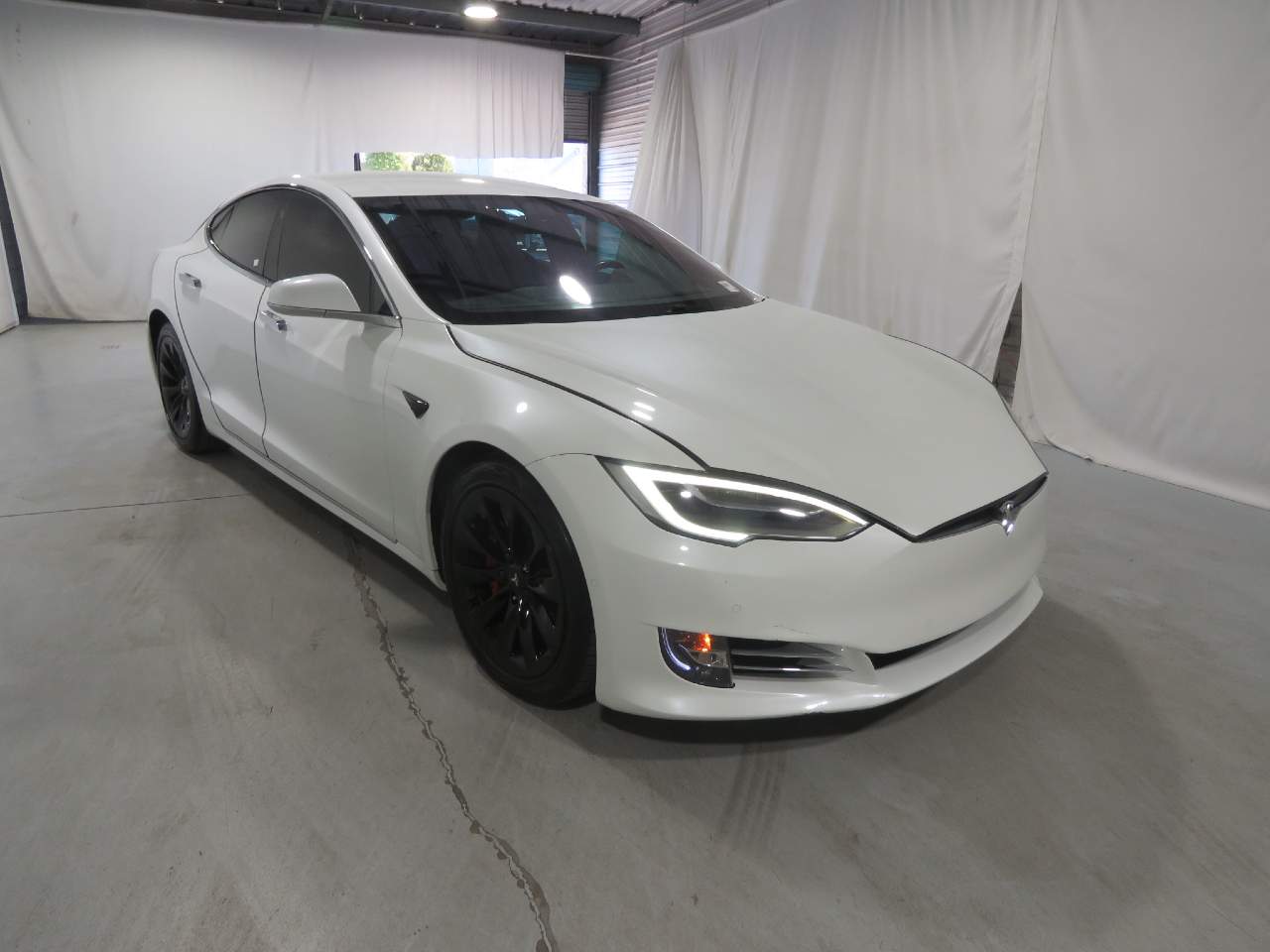 2017 Tesla Model S 90D photo 3