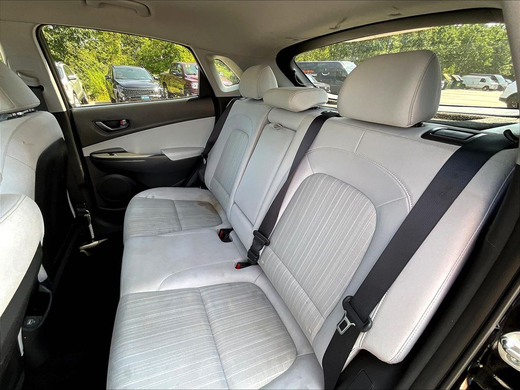 2023 Hyundai Kona SEL photo 14