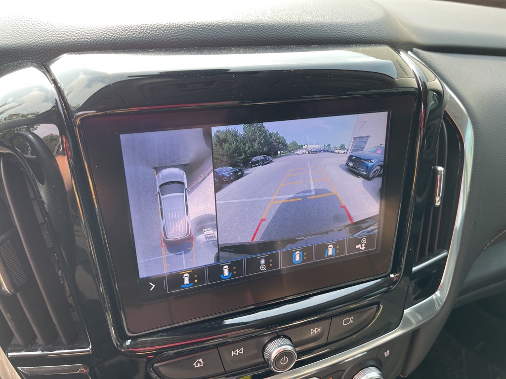 2020 Chevrolet Traverse Premier photo 7