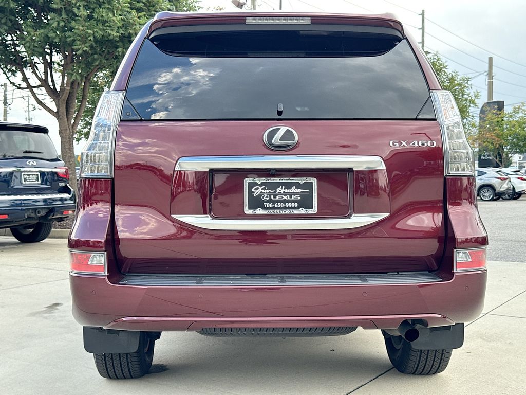 2022 Lexus GX 460 Premium photo 3