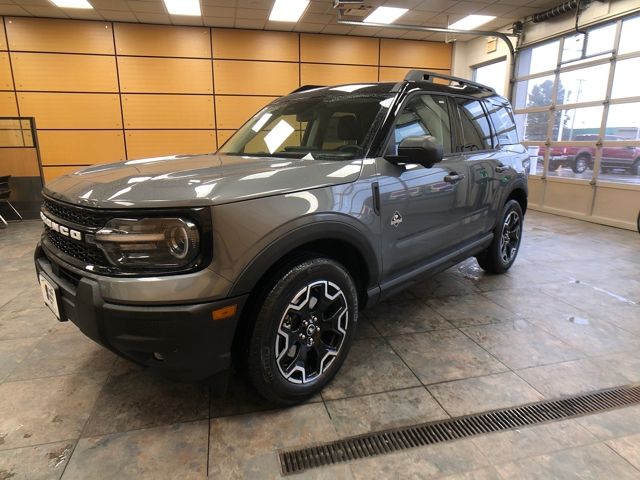 2025 Ford Bronco Sport Outer Banks photo 3