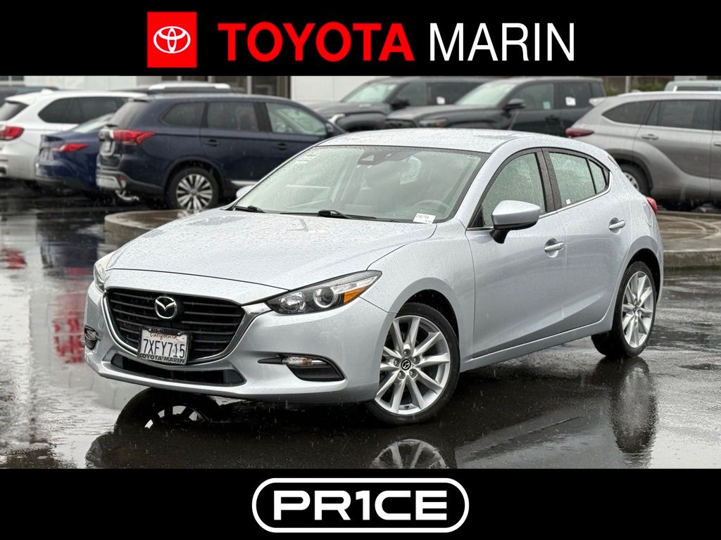 2017 Mazda Mazda3 Touring's photo