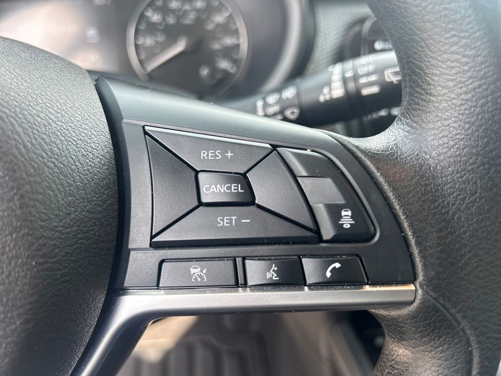 2023 Nissan Kicks SV photo 28