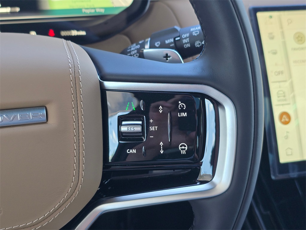 2025 Land Rover Range Rover Sport SE photo 15