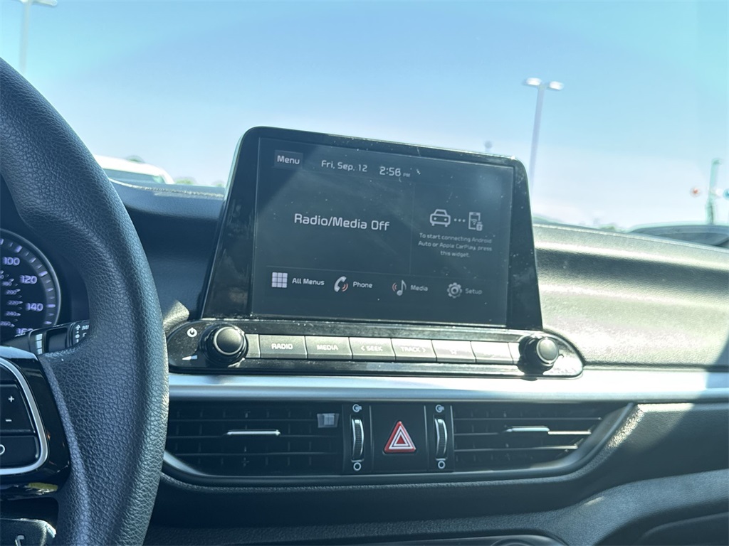2022 Kia Forte LXS photo 22