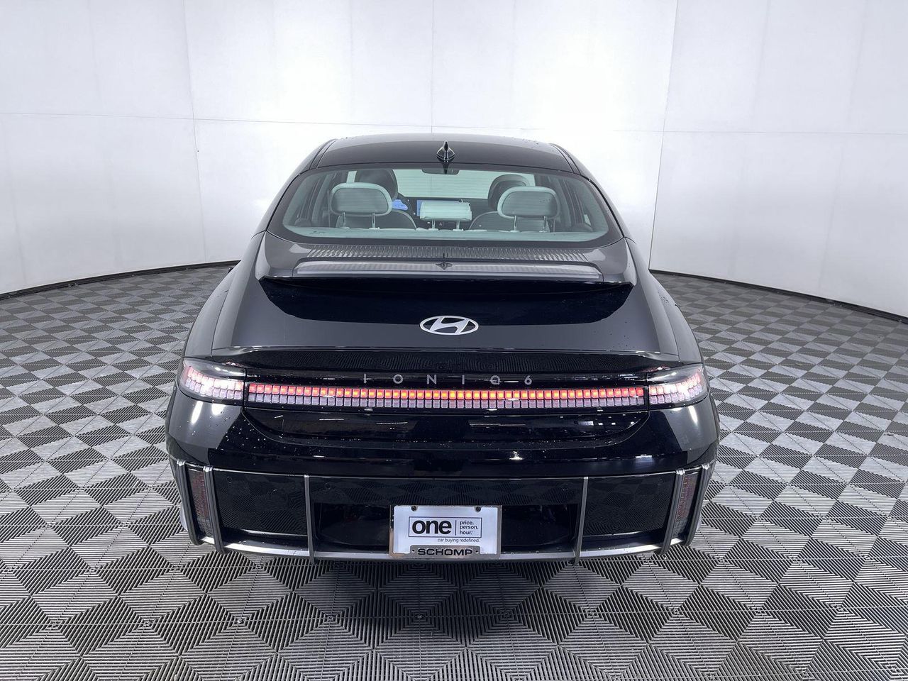 2025 Hyundai Ioniq 6 SEL photo 6