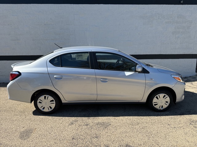 2024 Mitsubishi Mirage G4 ES photo 2