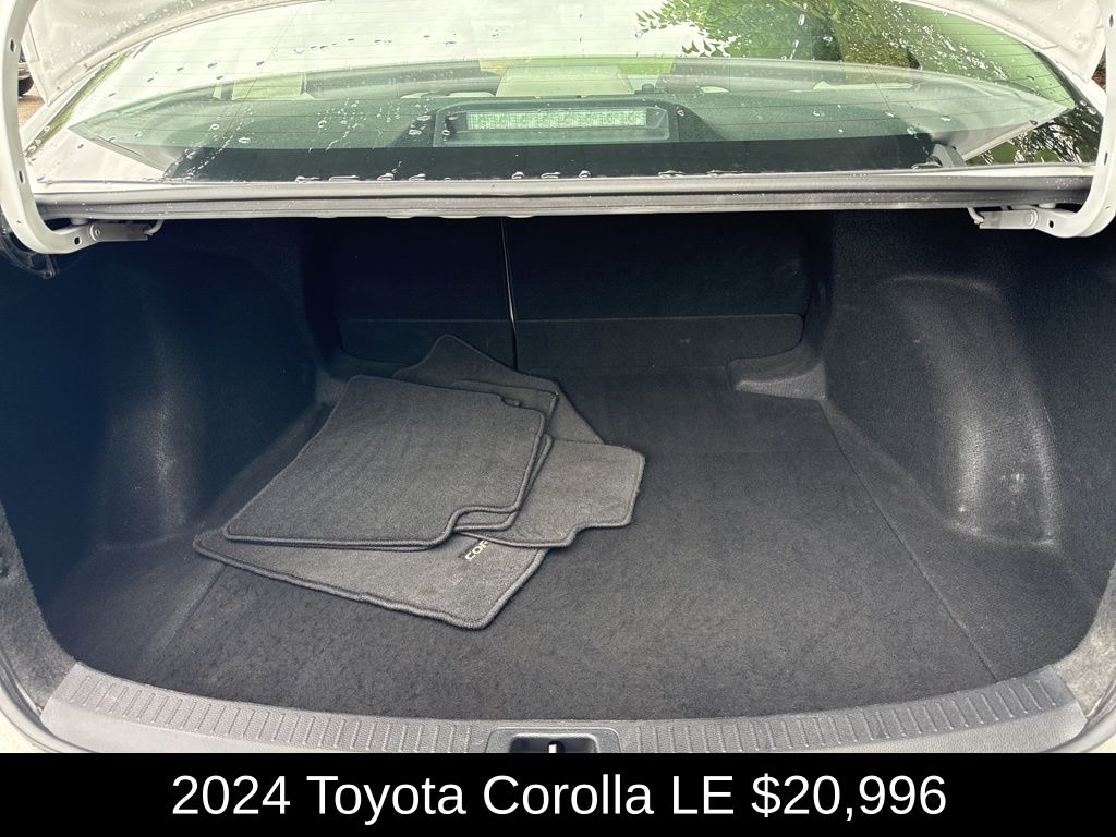 2024 Toyota Corolla LE photo 14
