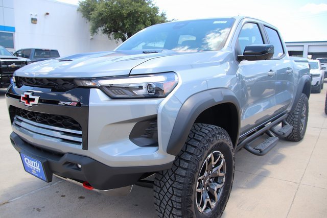 2025 Chevrolet Colorado ZR2 photo 5