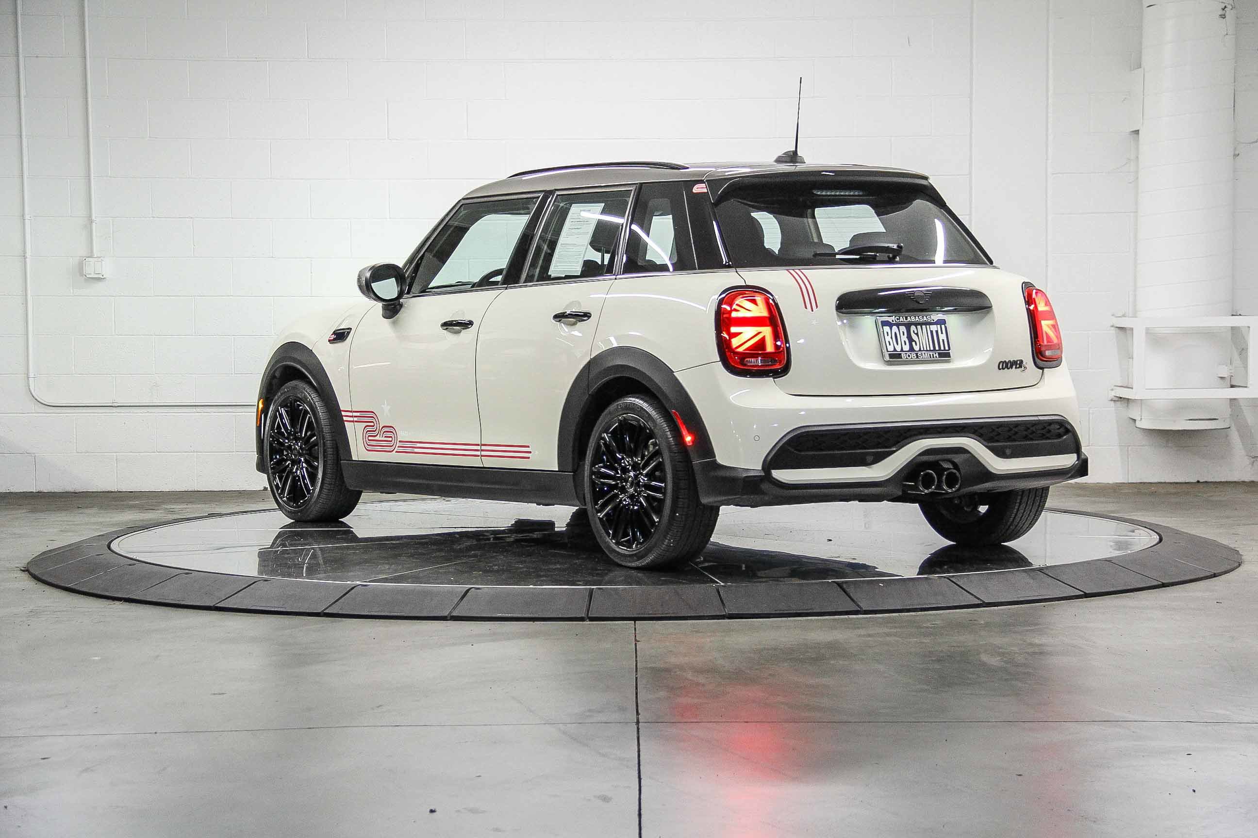 2023 Mini Cooper 4 Door Hardtop S photo 4