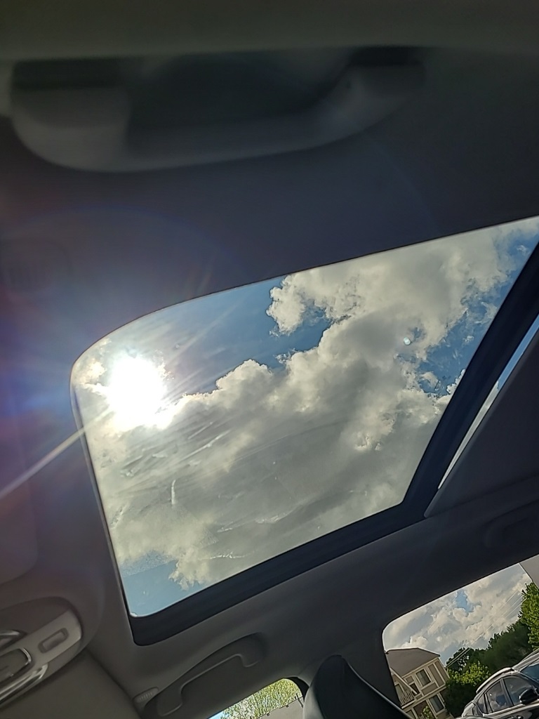 Used 2022 Granite Crystal Metallic Clearcoat Jeep Limited image 30