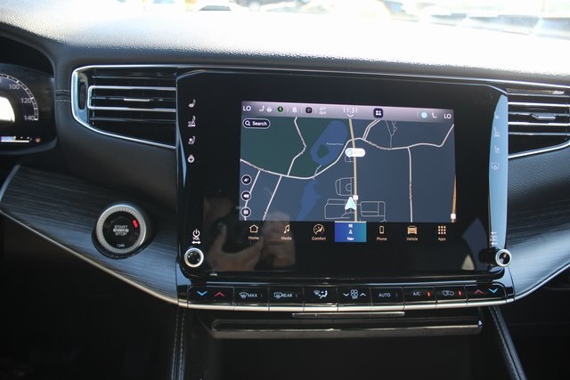 2024 Jeep Wagoneer L Series II photo 4