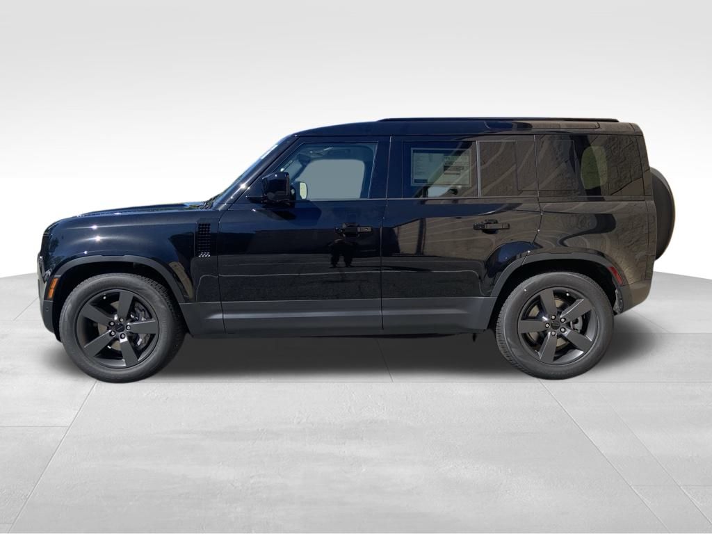 2026 Land Rover Defender 110 S photo 4