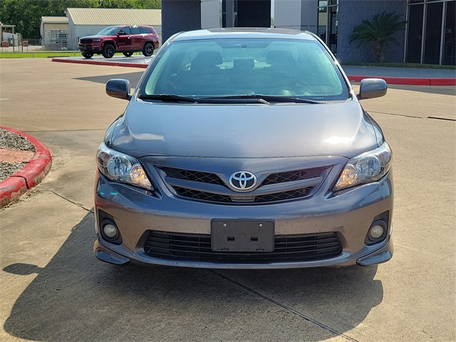 2013 Toyota Corolla S photo 2