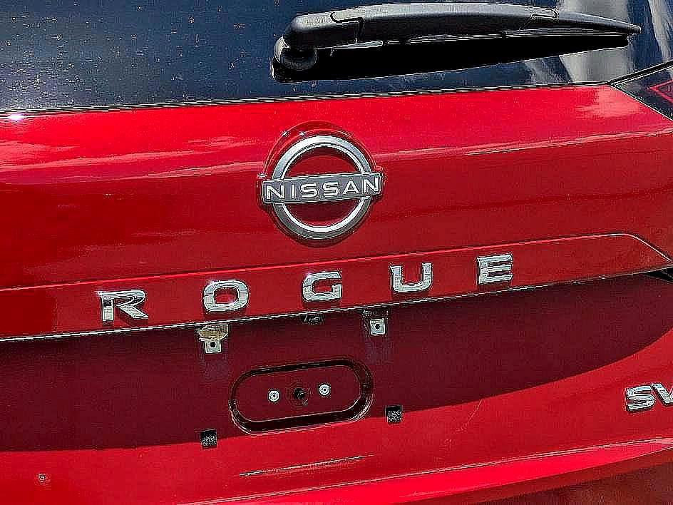 2023 Nissan Rogue SV photo 29