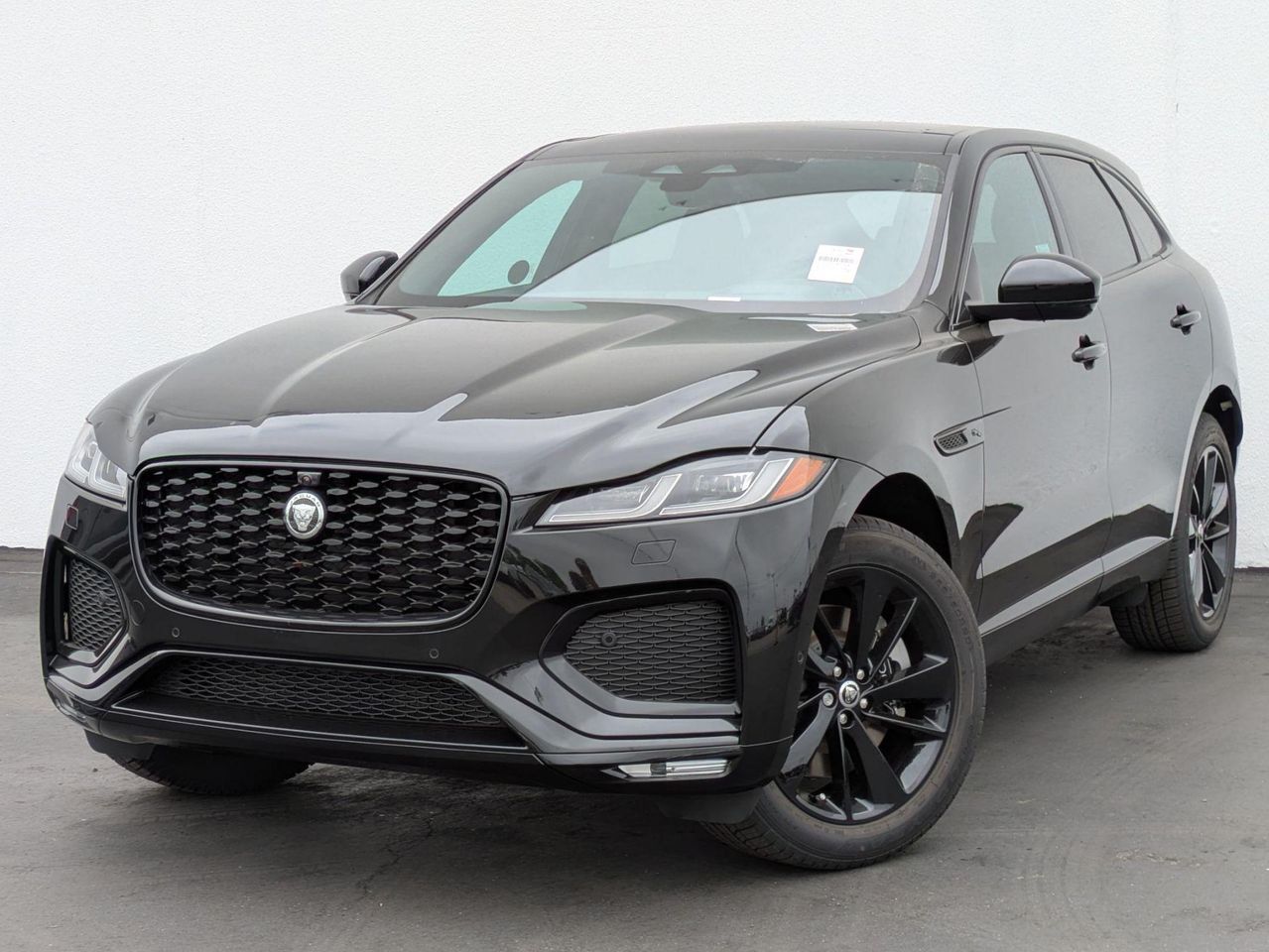 2026 Jaguar F-Pace R-Dynamic S's photo