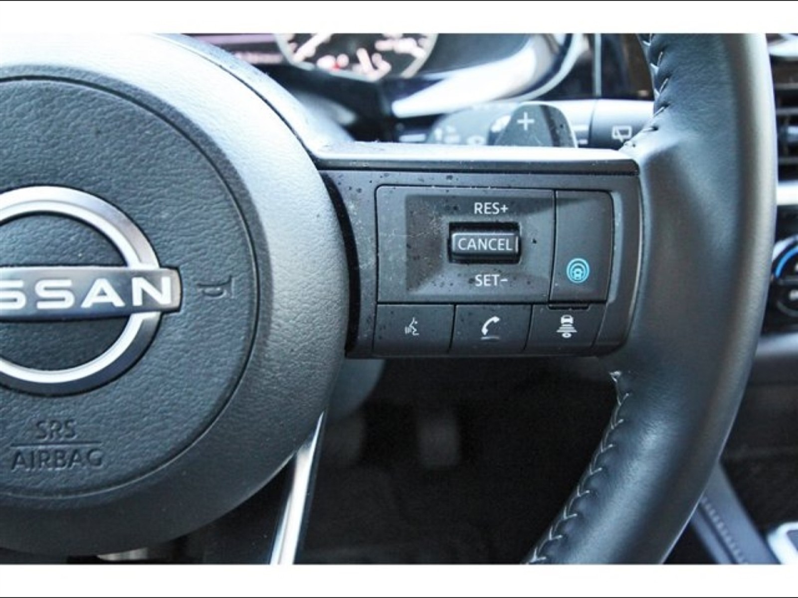 2025 Nissan Pathfinder SV Black at Robbins Nissan