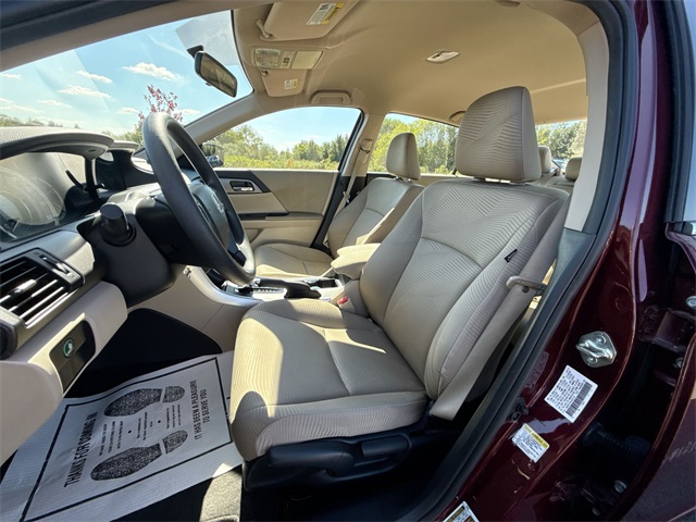 2015 Honda Accord LX photo 16