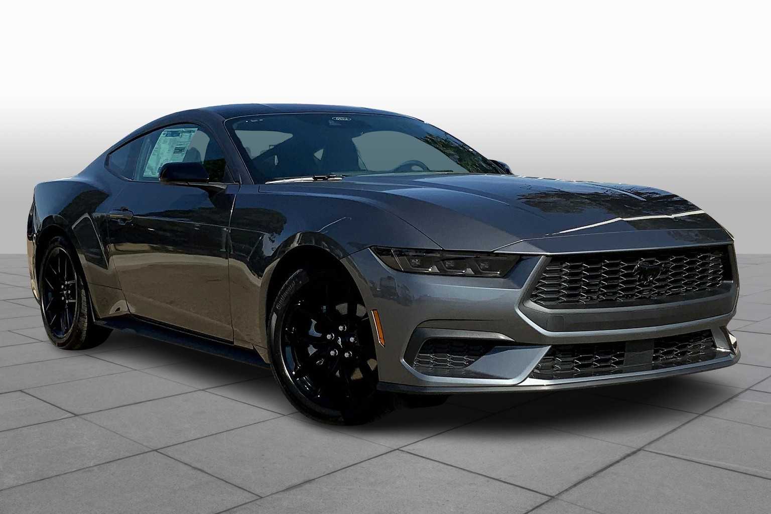 2025 Ford Mustang EcoBoost photo 2