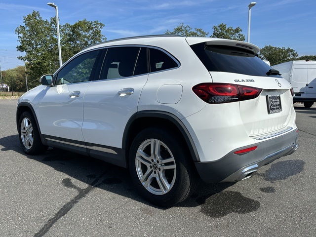 2022 Mercedes Benz GLA 250 4MATIC photo 2