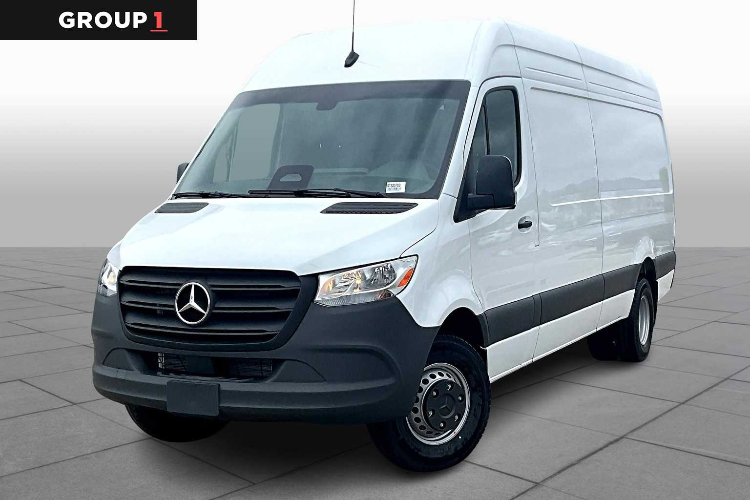 2025 Mercedes-Benz Sprinter Cargo Van Base's photo