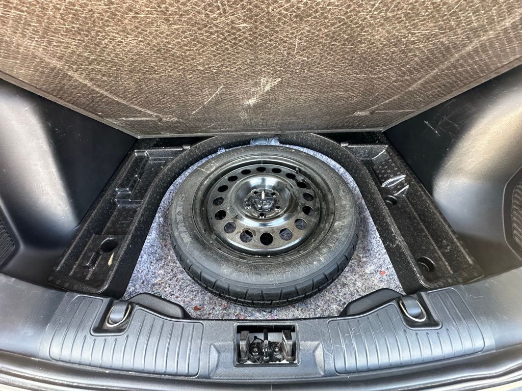 2022 Ford Escape Titanium photo 27