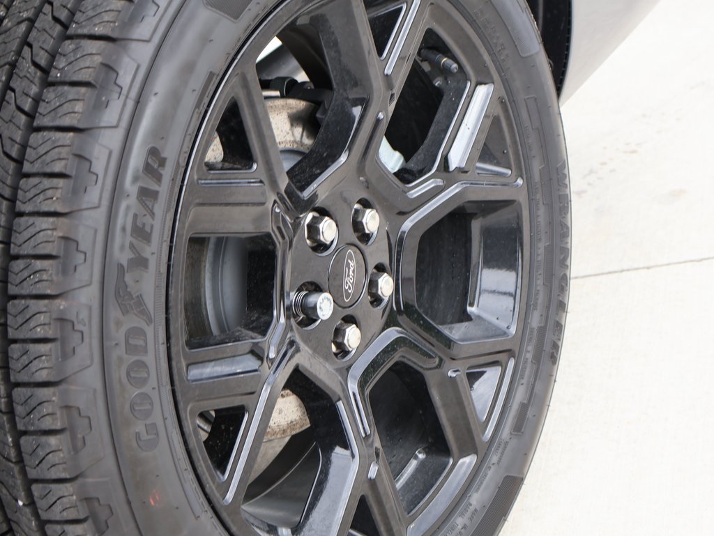 2025 Ford Maverick photo 36