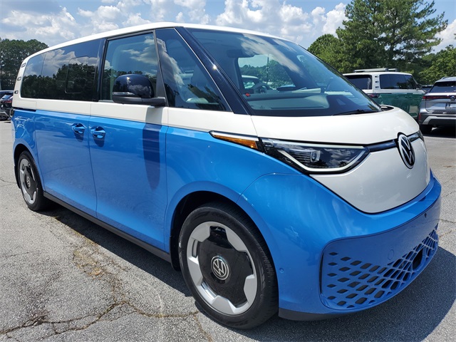 2025 Volkswagen ID. Buzz Pro Plus photo 3