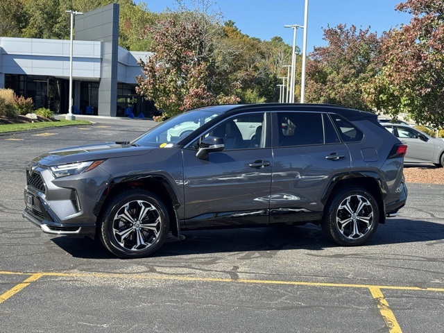 2025 Toyota RAV4 Hybrid XSE photo 2